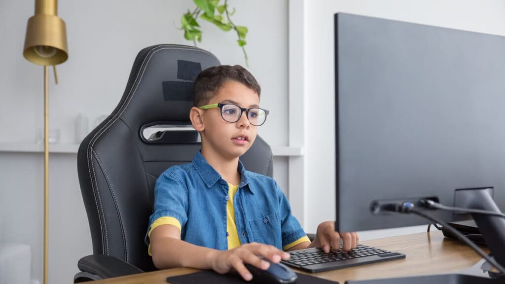 Créer un espace télétravail enfants vacances